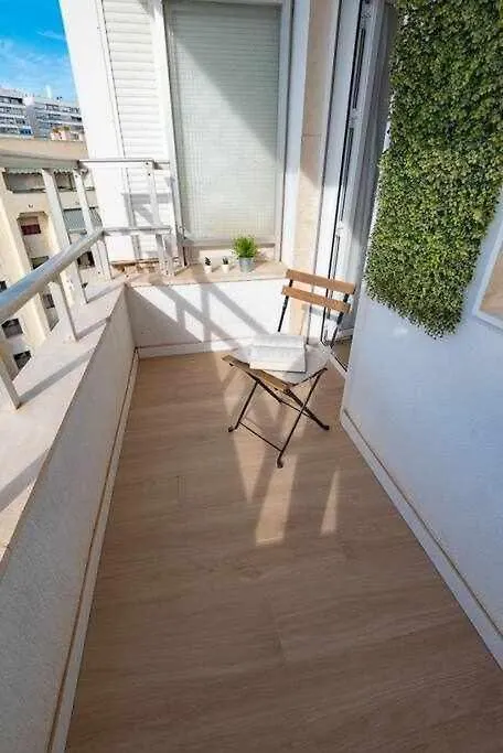 Frescura En Verdiales 650 토레몰리노스 아파트